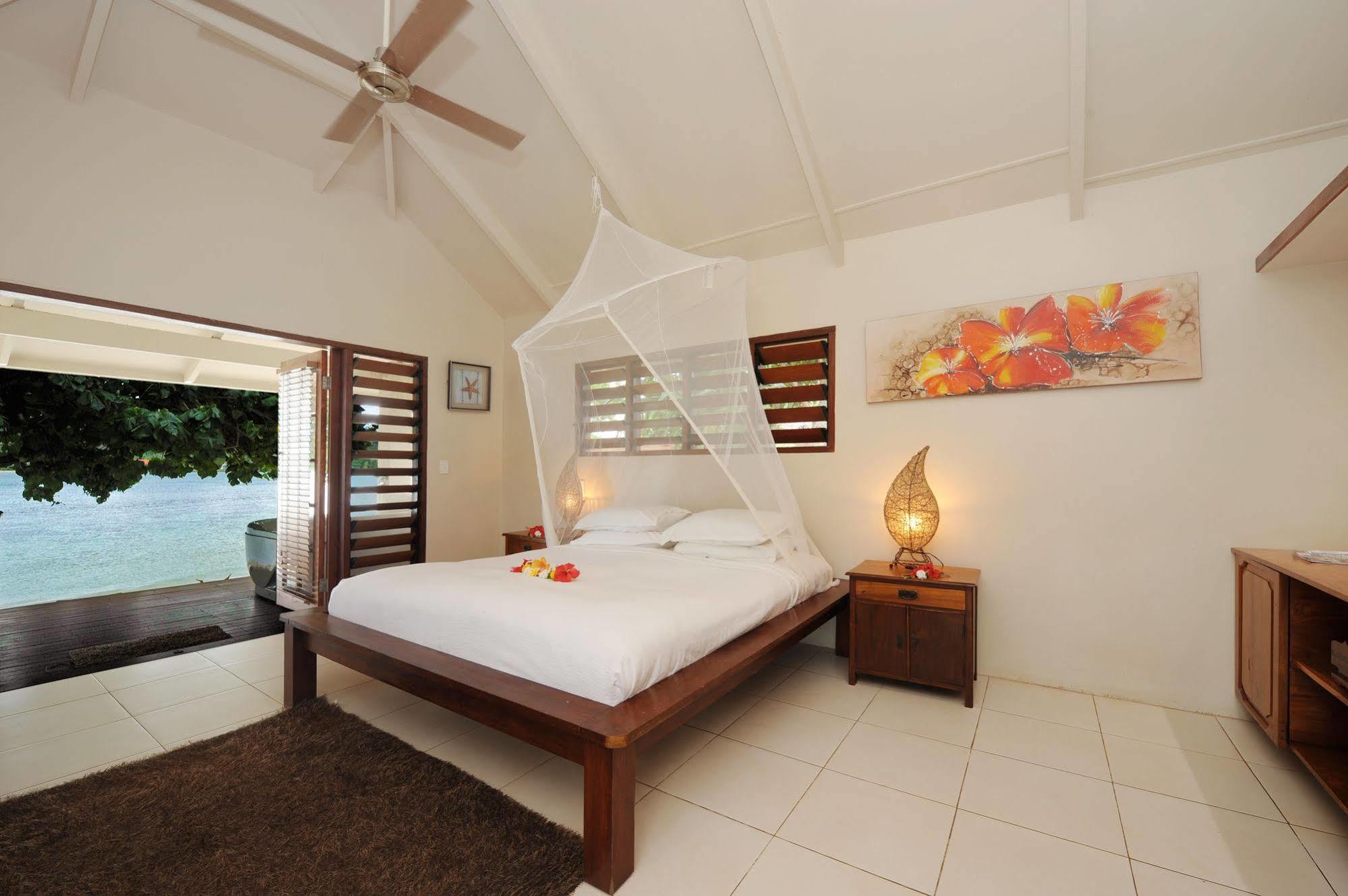 Erakor Island Resort & Spa Port-Vila Extérieur photo